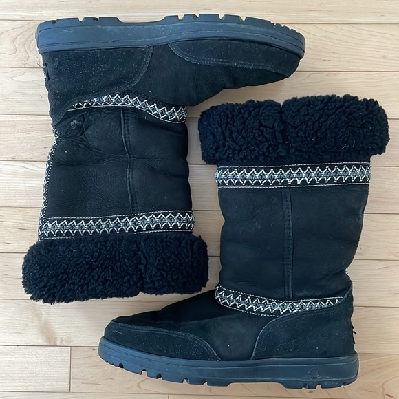 UGG Australia Black Sundance Tasman Shearling Winter Boots - Picture 2 of 8